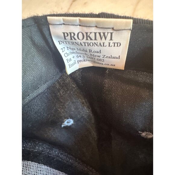 New Zealand Embroidered Black Baseball Cap W/ Adjustable Strapback Design - Picture 5 of 5